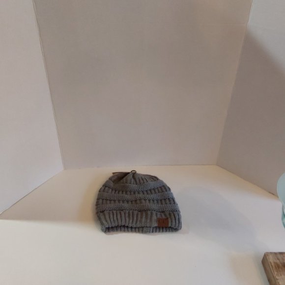 CC Beenie Gray Size One Size Fits All New With Tags - Picture 6 of 7